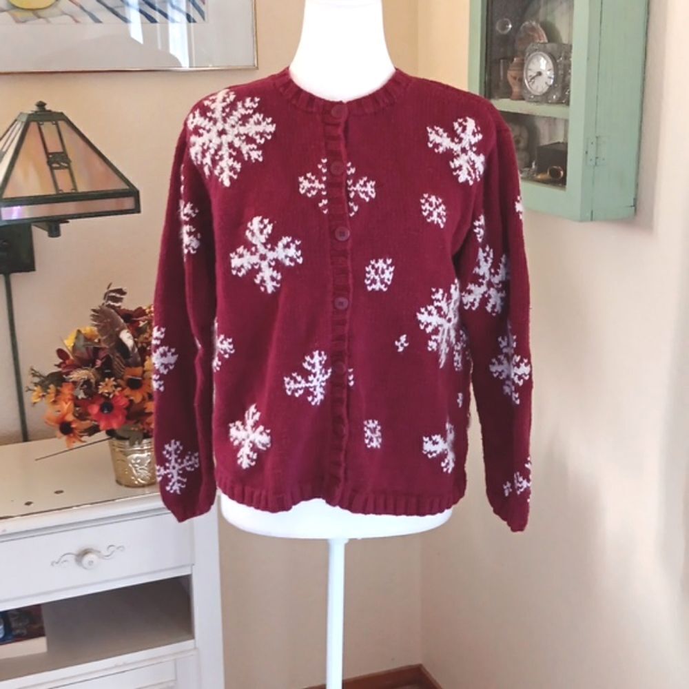 Eddie Bauer Vintage Nordic Red Cardigan Sweater. Holiday, Winter, Snowflakes